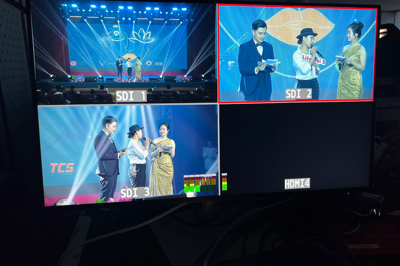 Bàn trộn hình livestream